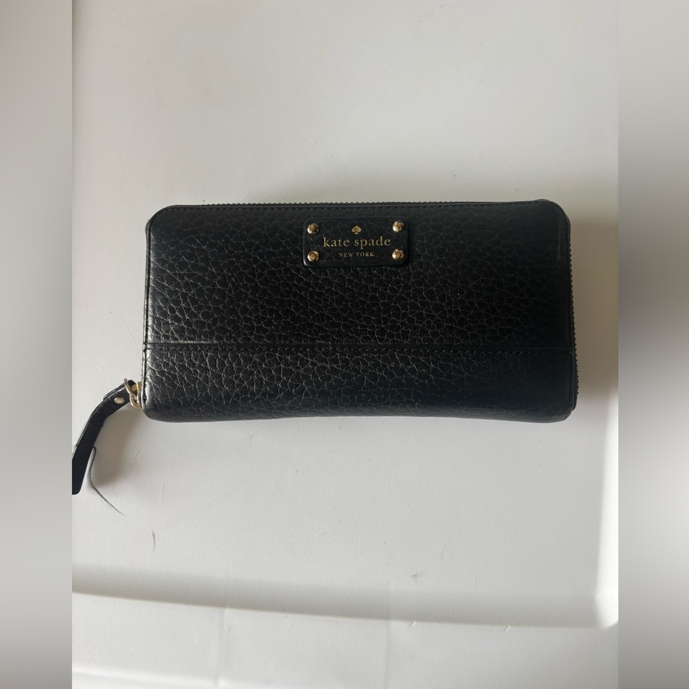 Kate Spade Black Textured Wallet